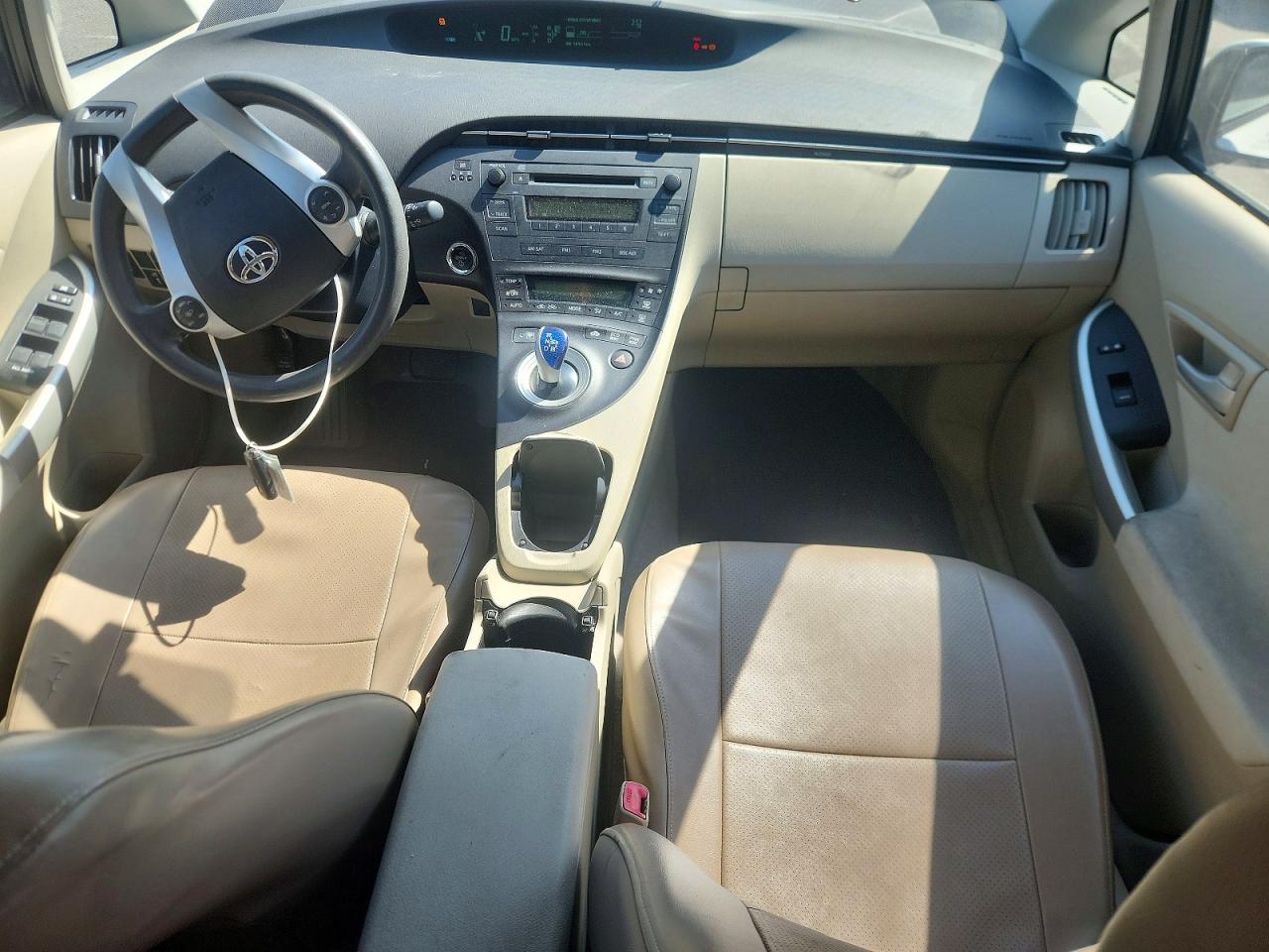 2010 TOYOTA PRIUS II photo 8