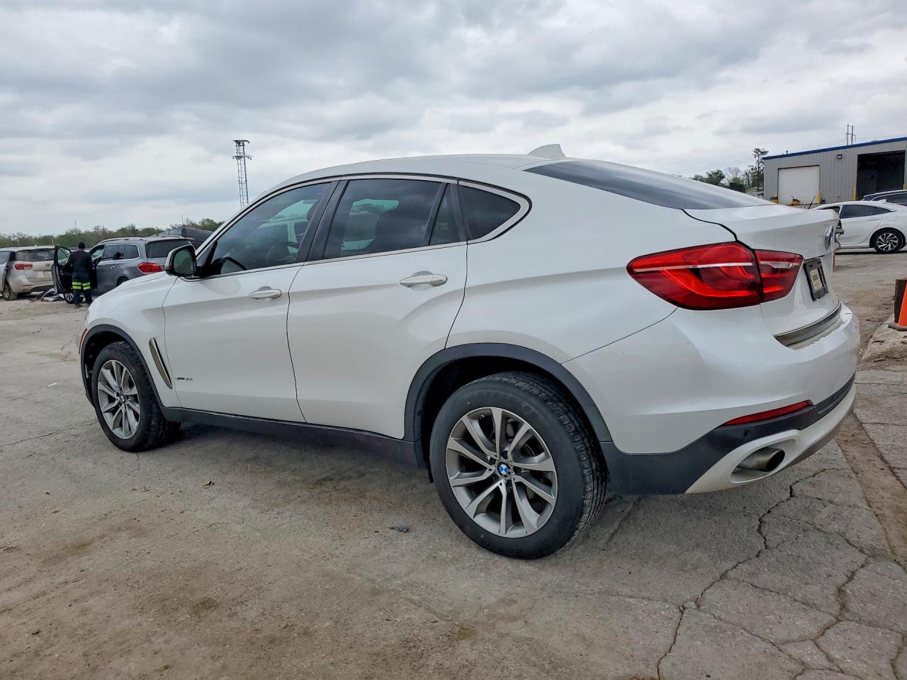 2017 BMW X6 SDRIVE35I photo 3