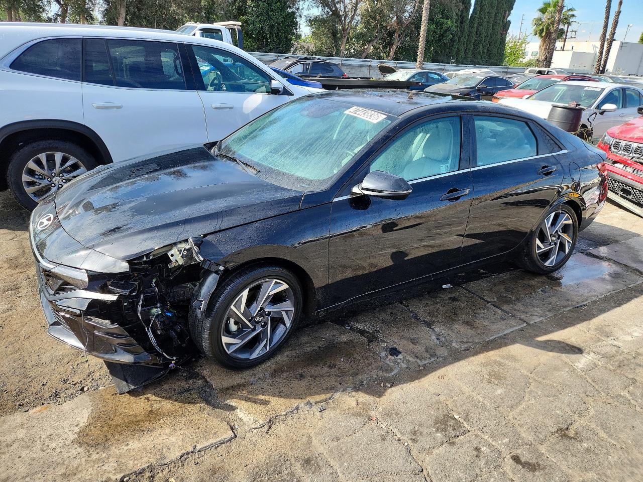 2025 HYUNDAI ELANTRA