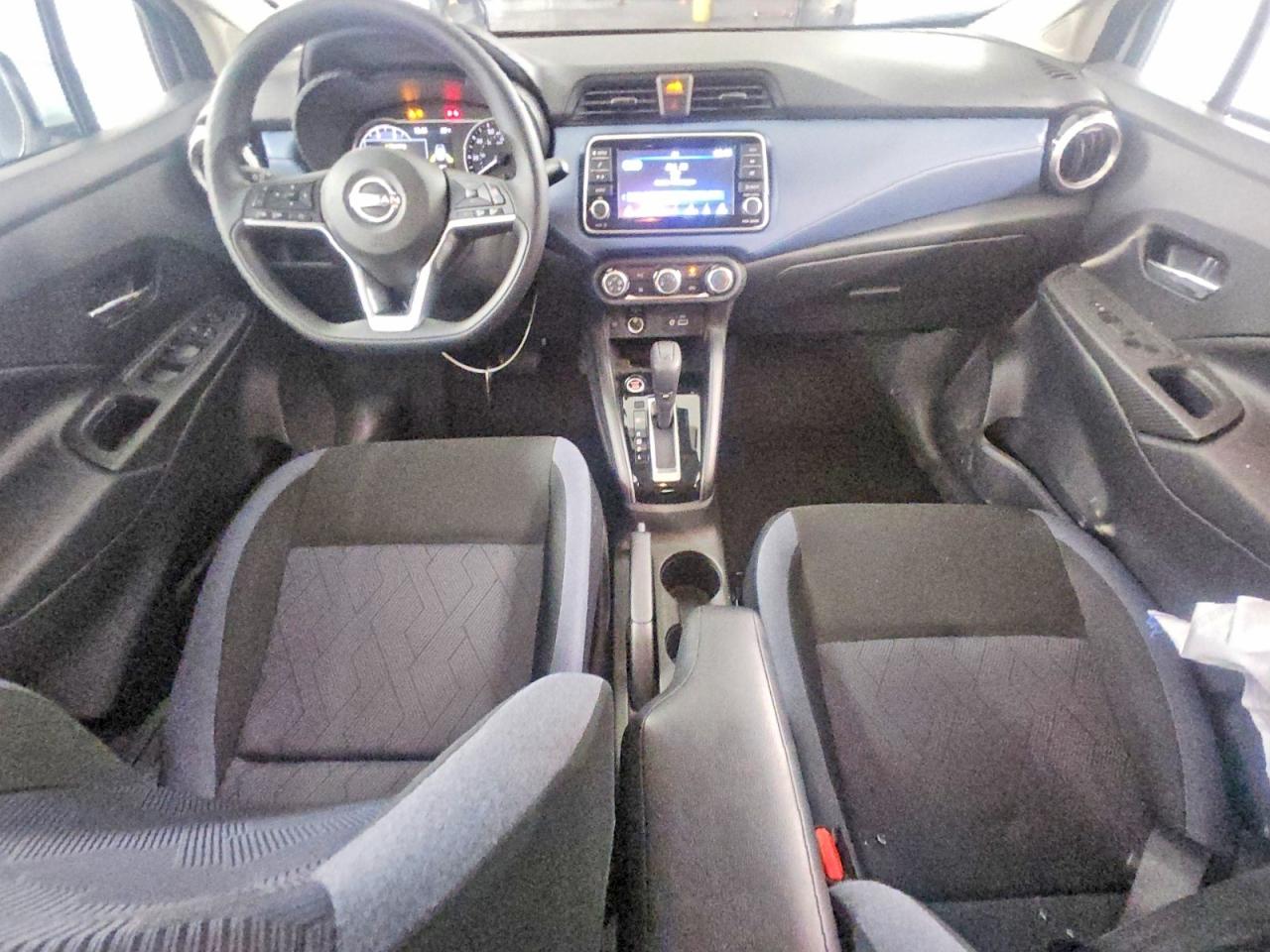 2025 NISSAN VERSA SV photo 15