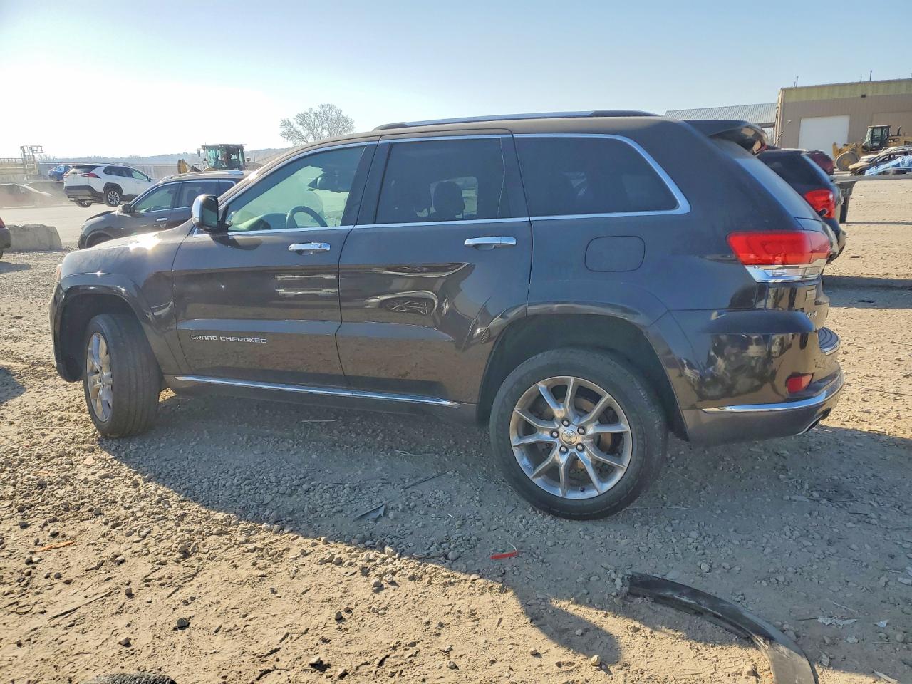 2016 JEEP GRAND CHEROKEE SUMMIT photo 3
