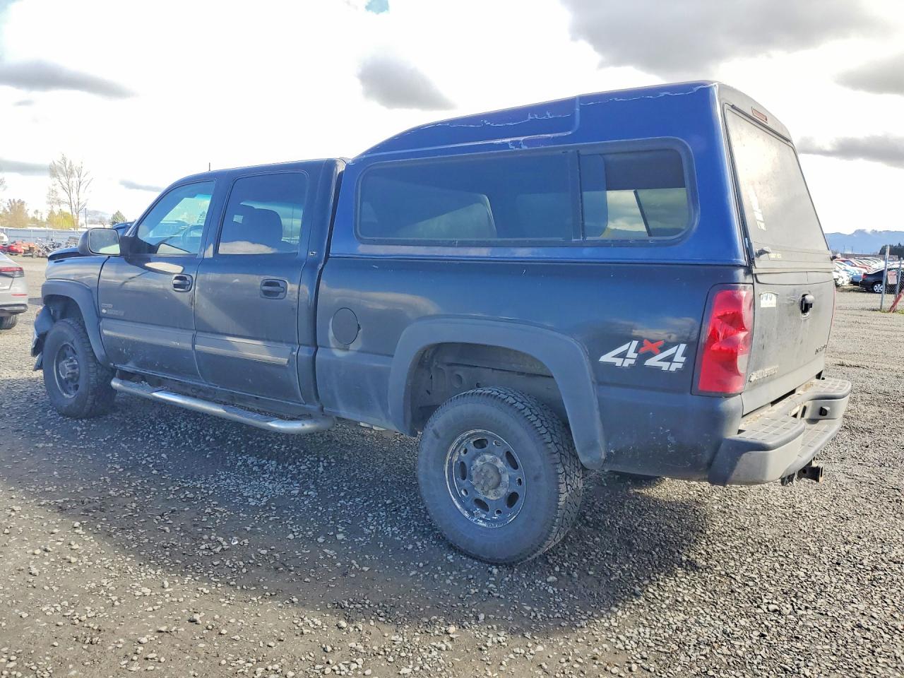 2004 CHEVROLET SILVERADO K2500 HEAVY DUTY photo 3