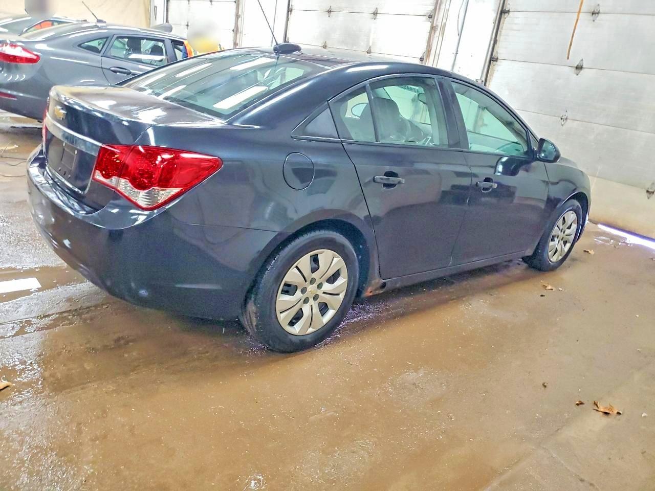 2015 CHEVROLET CRUZE LS photo 5