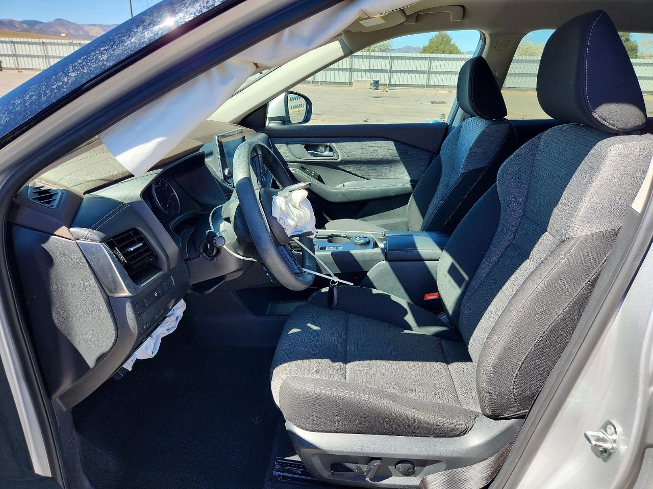 2021 NISSAN ROGUE SV photo 19