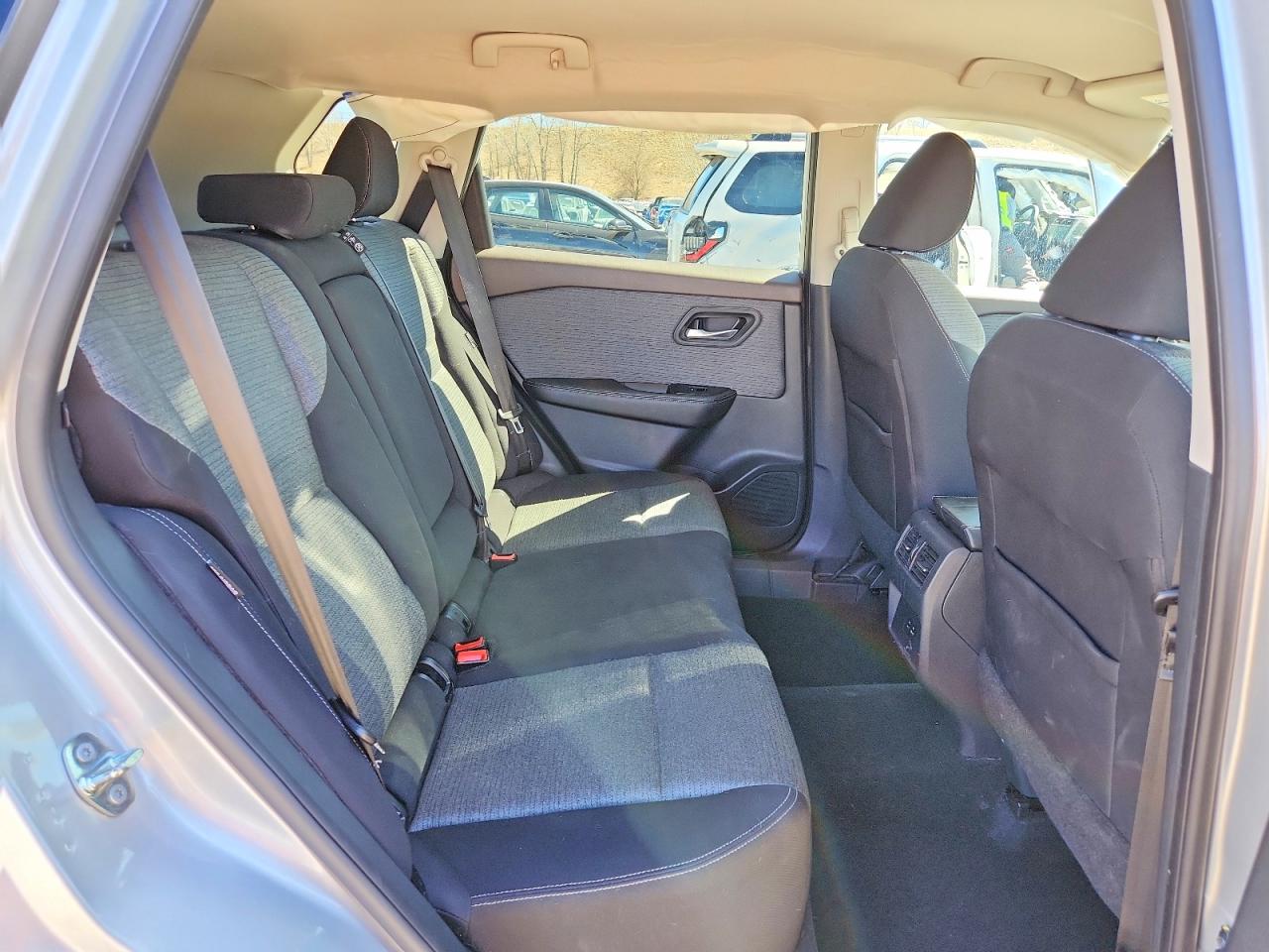2021 NISSAN ROGUE SV photo 31