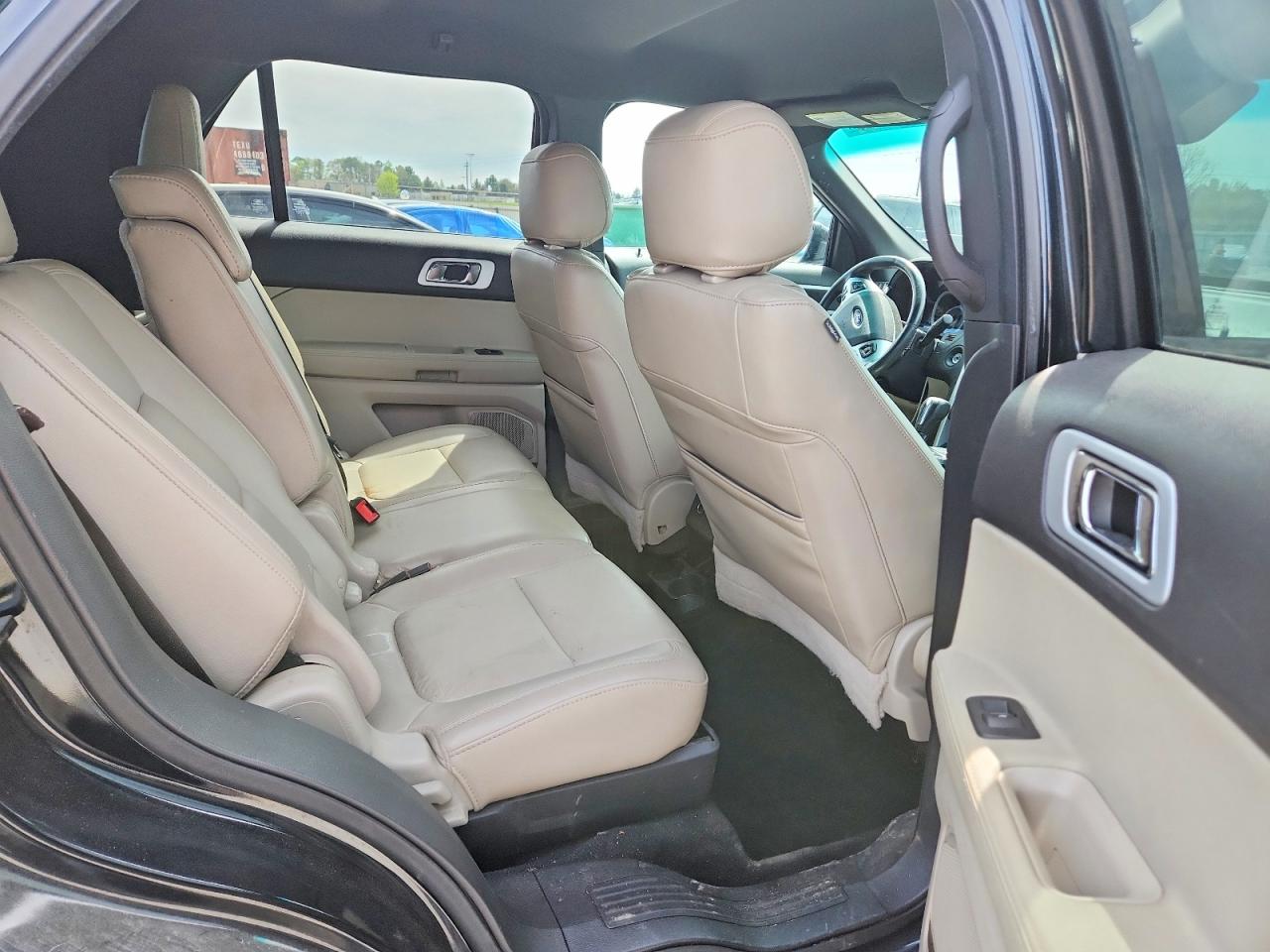 2015 FORD EXPLORER XLT photo 21