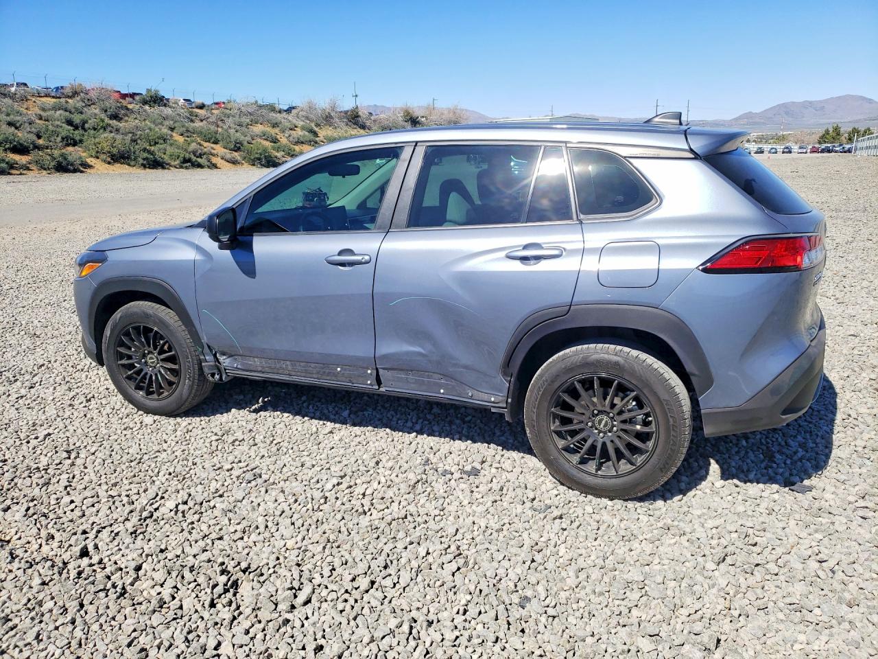 2022 TOYOTA COROLLA CROSS L photo 4