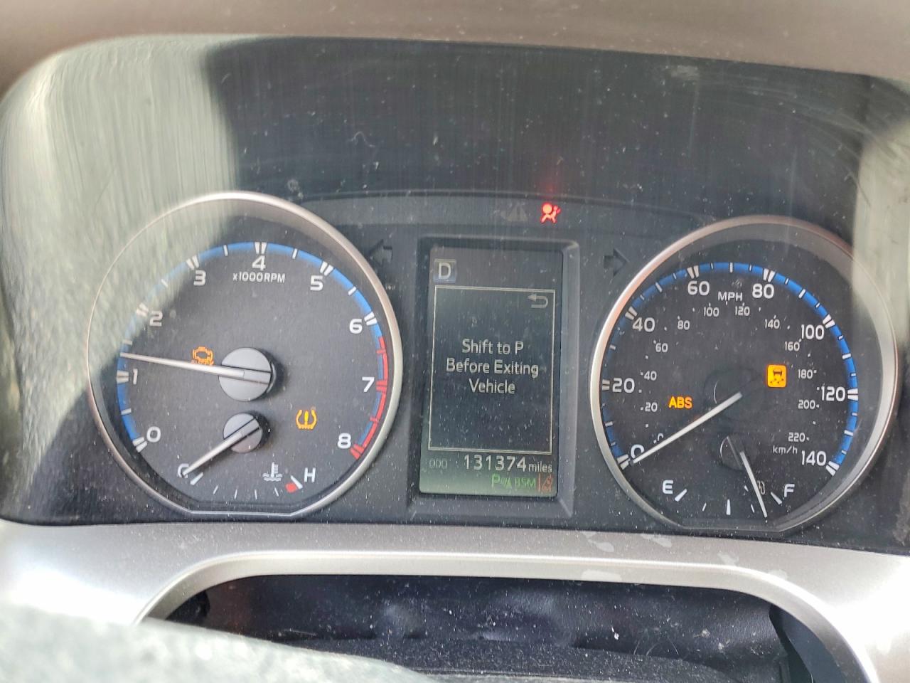 2018 TOYOTA RAV4 XLE photo 9
