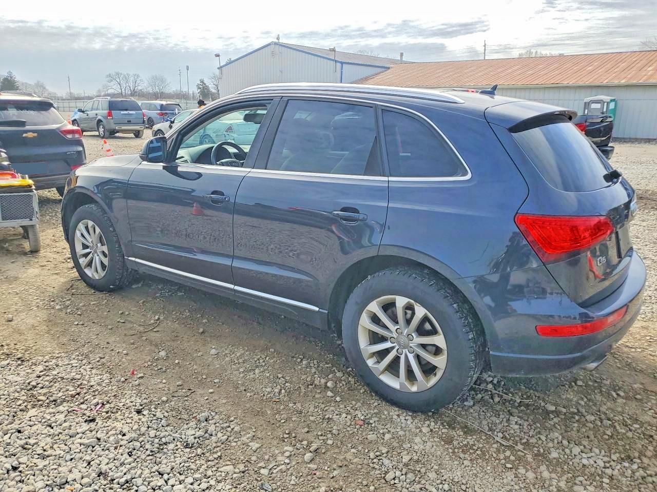 2013 AUDI Q5 PREMIUM PLUS photo 2