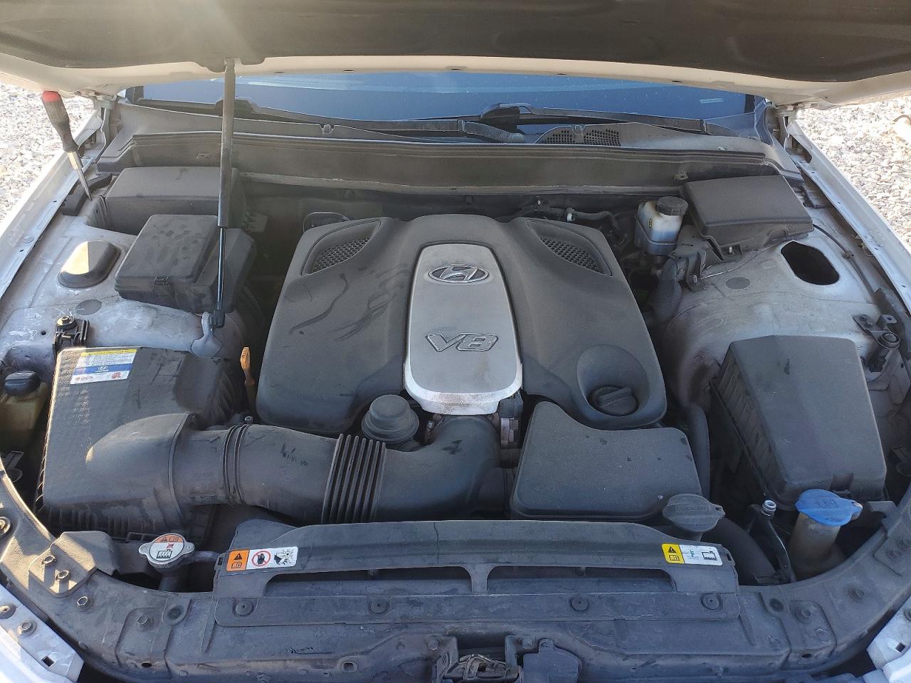 2012 HYUNDAI GENESIS photo 21