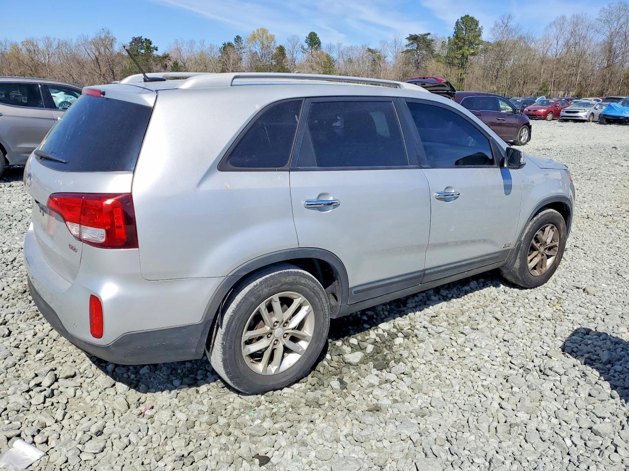 2015 KIA SORENTO LX photo 5