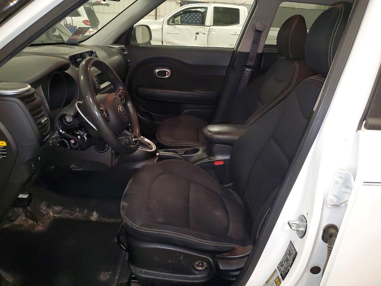 2015 KIA SOUL + photo 13