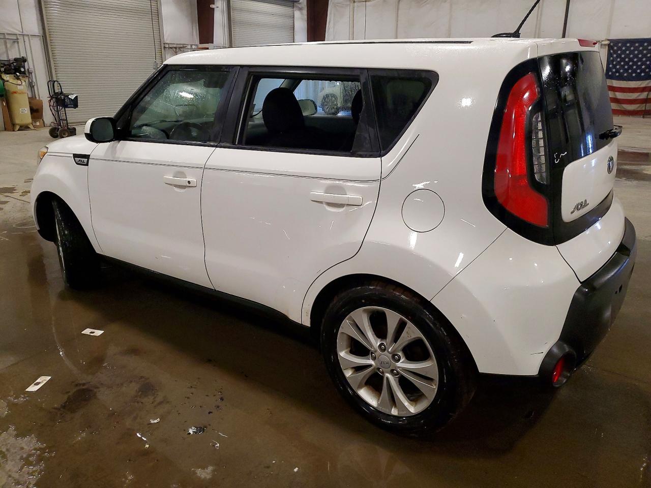 2015 KIA SOUL + photo 3