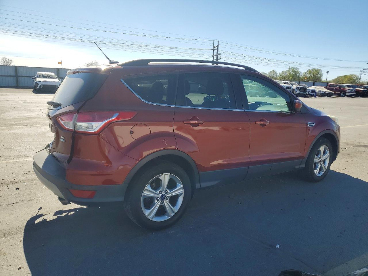 2014 FORD ESCAPE SE photo 5