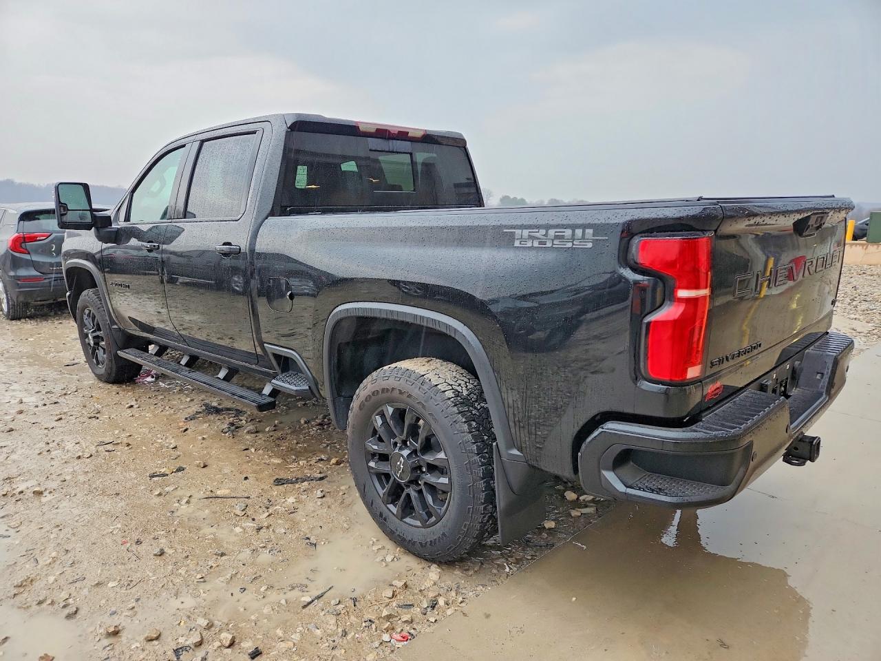 2025 CHEVROLET SILVERADO K2500 HEAVY DUTY LT photo 4