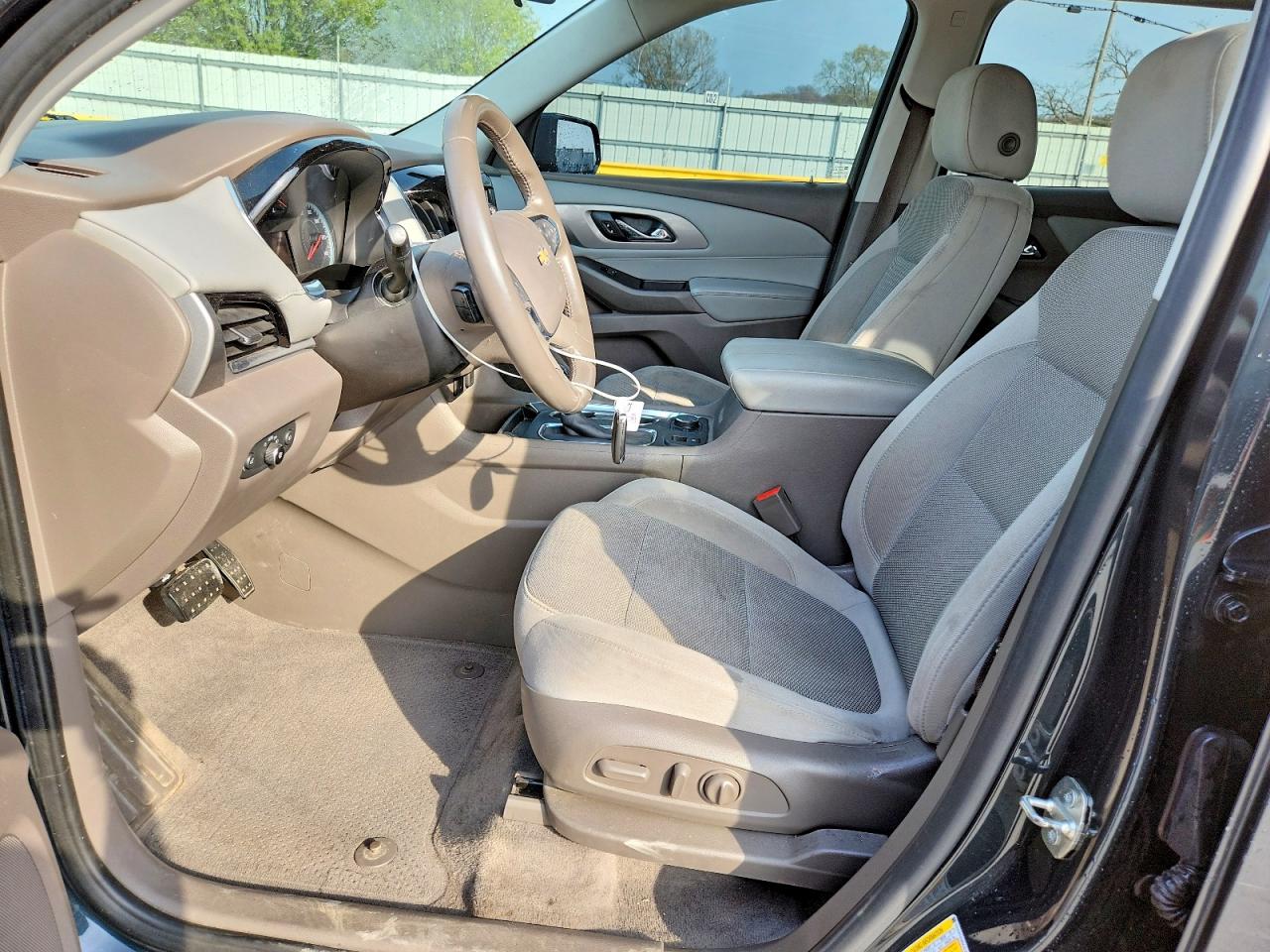 2019 CHEVROLET TRAVERSE LT photo 13