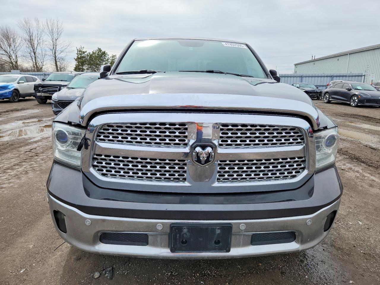 2016 RAM 1500 LARAMIE photo 5