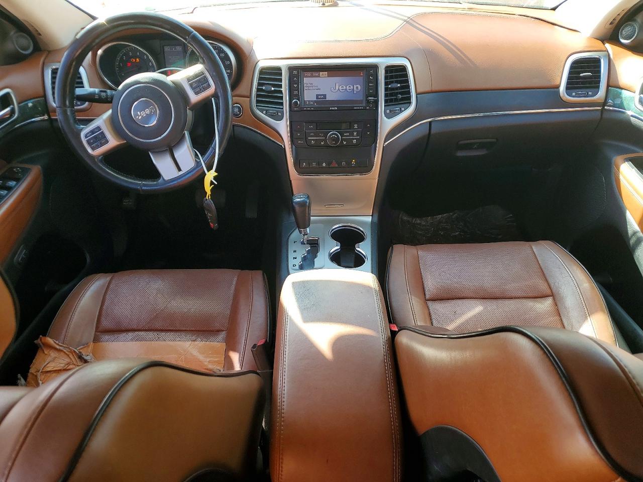 2011 JEEP GRAND CHEROKEE OVERLAND photo 8