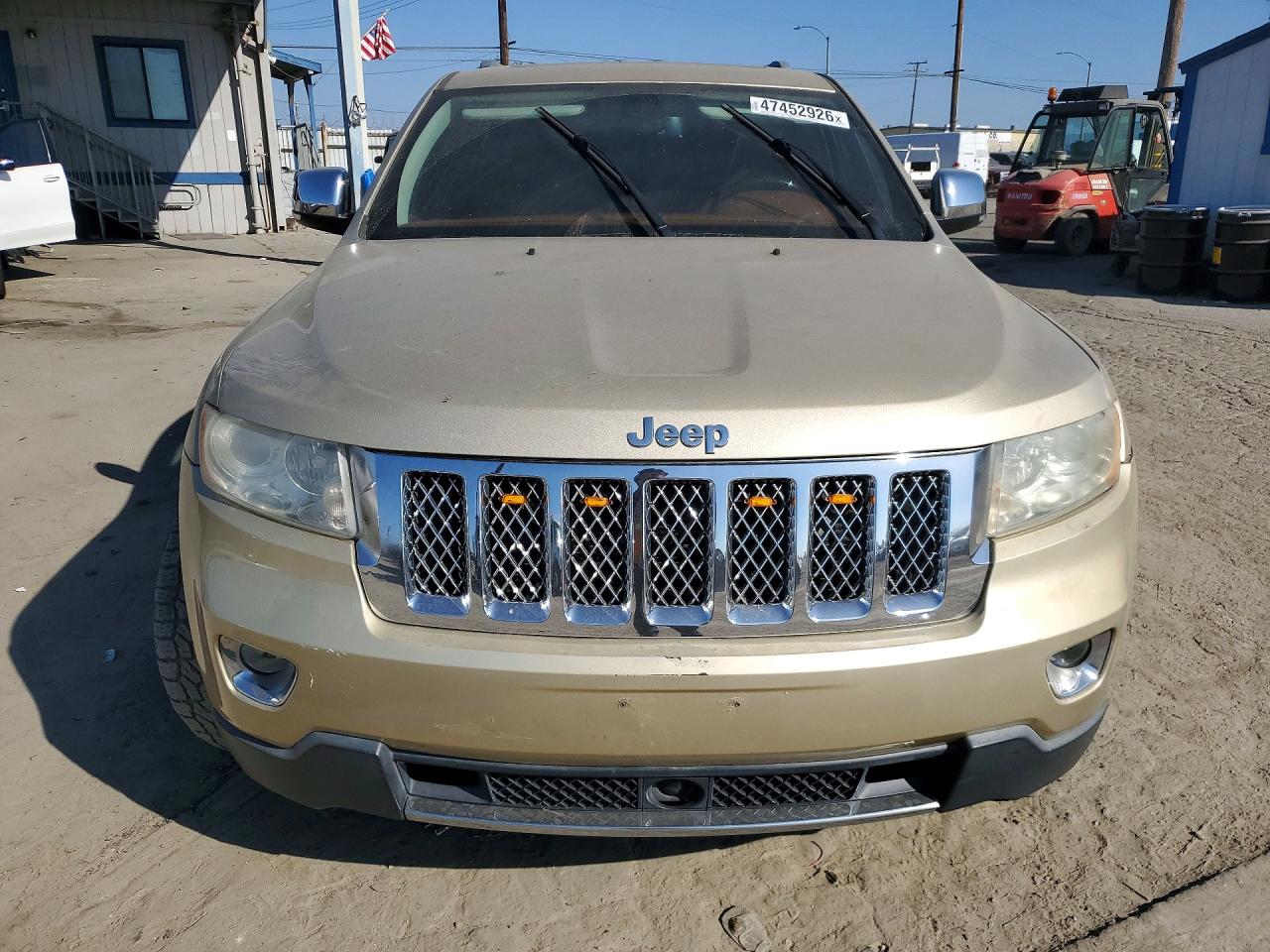 2011 JEEP GRAND CHEROKEE OVERLAND photo 5