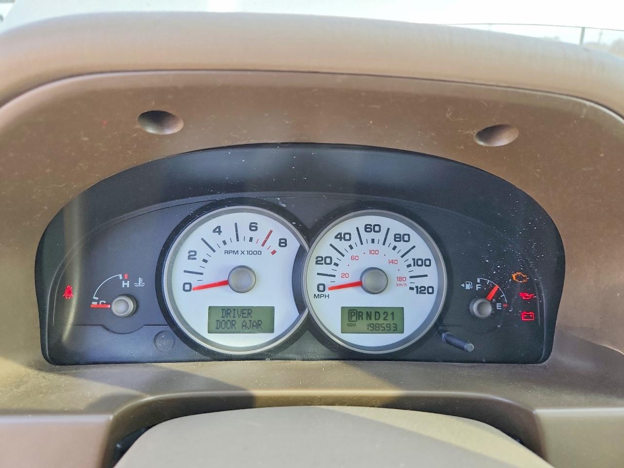 2005 FORD ESCAPE LIMITED photo 17