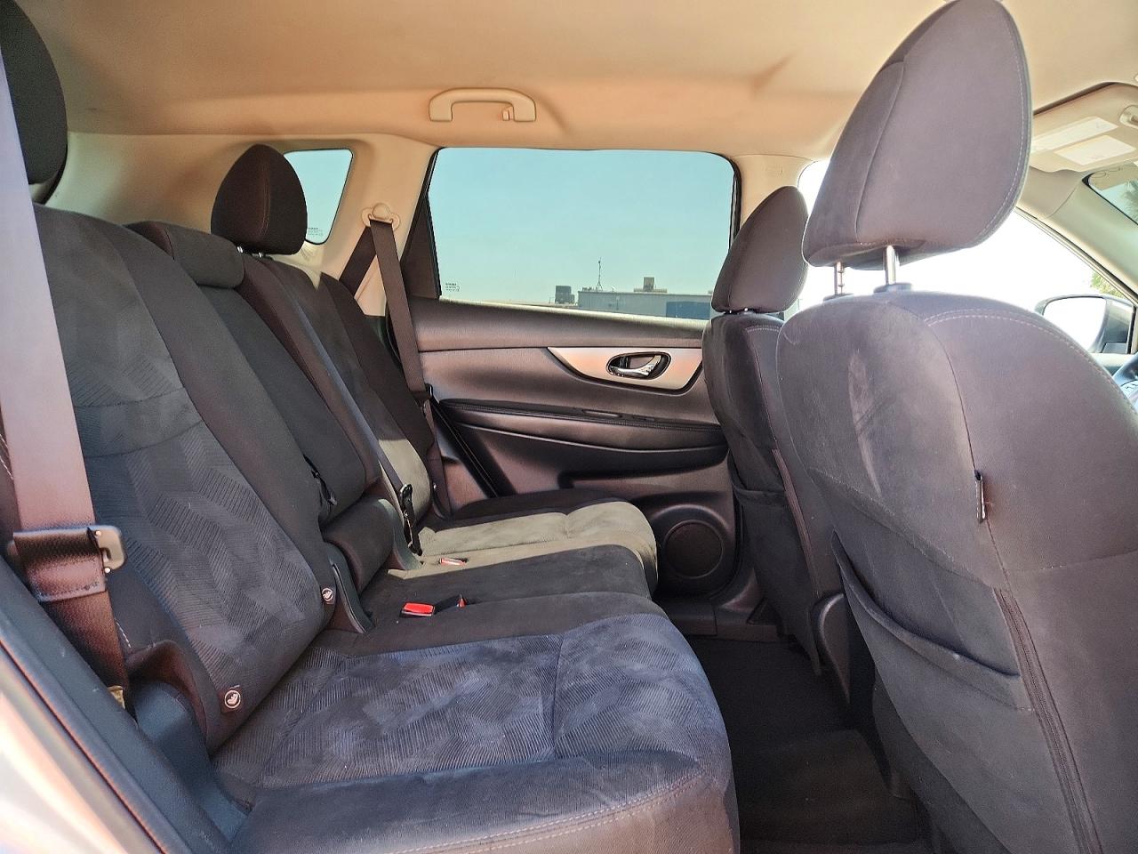 2016 NISSAN ROGUE S photo 10