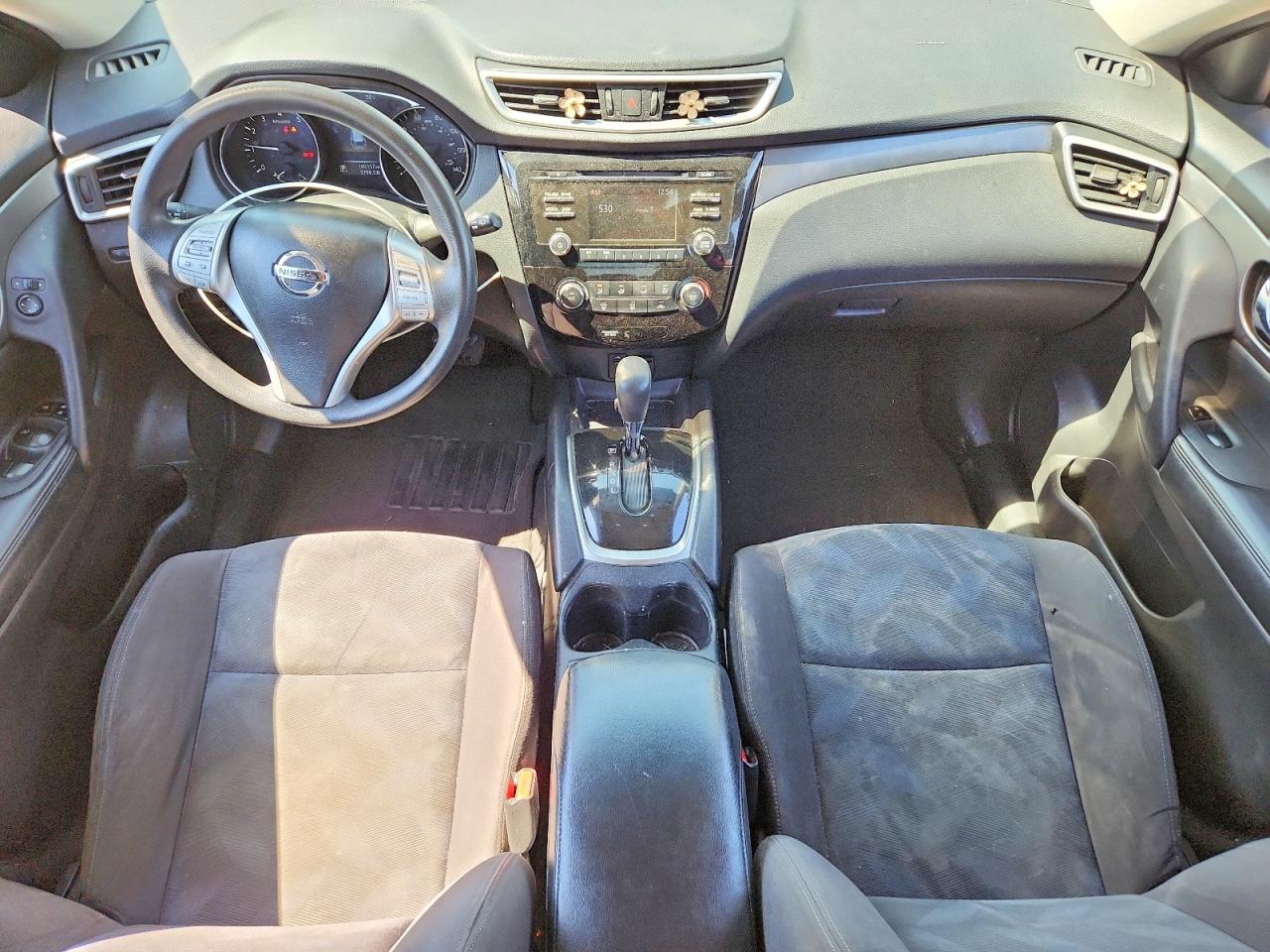 2016 NISSAN ROGUE S photo 8