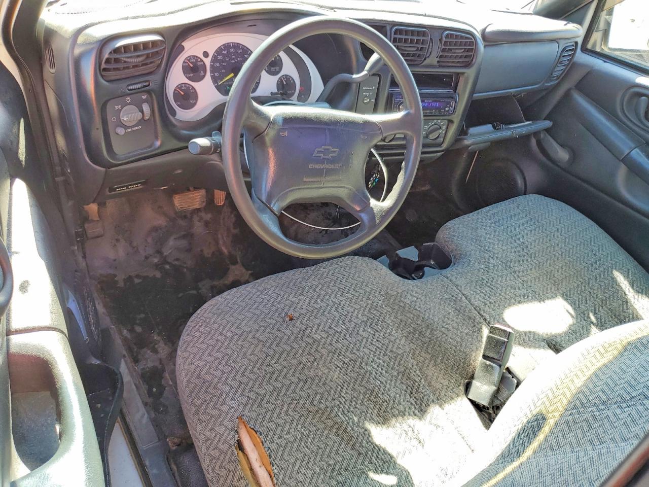 1998 CHEVROLET S TRUCK S10 photo 8