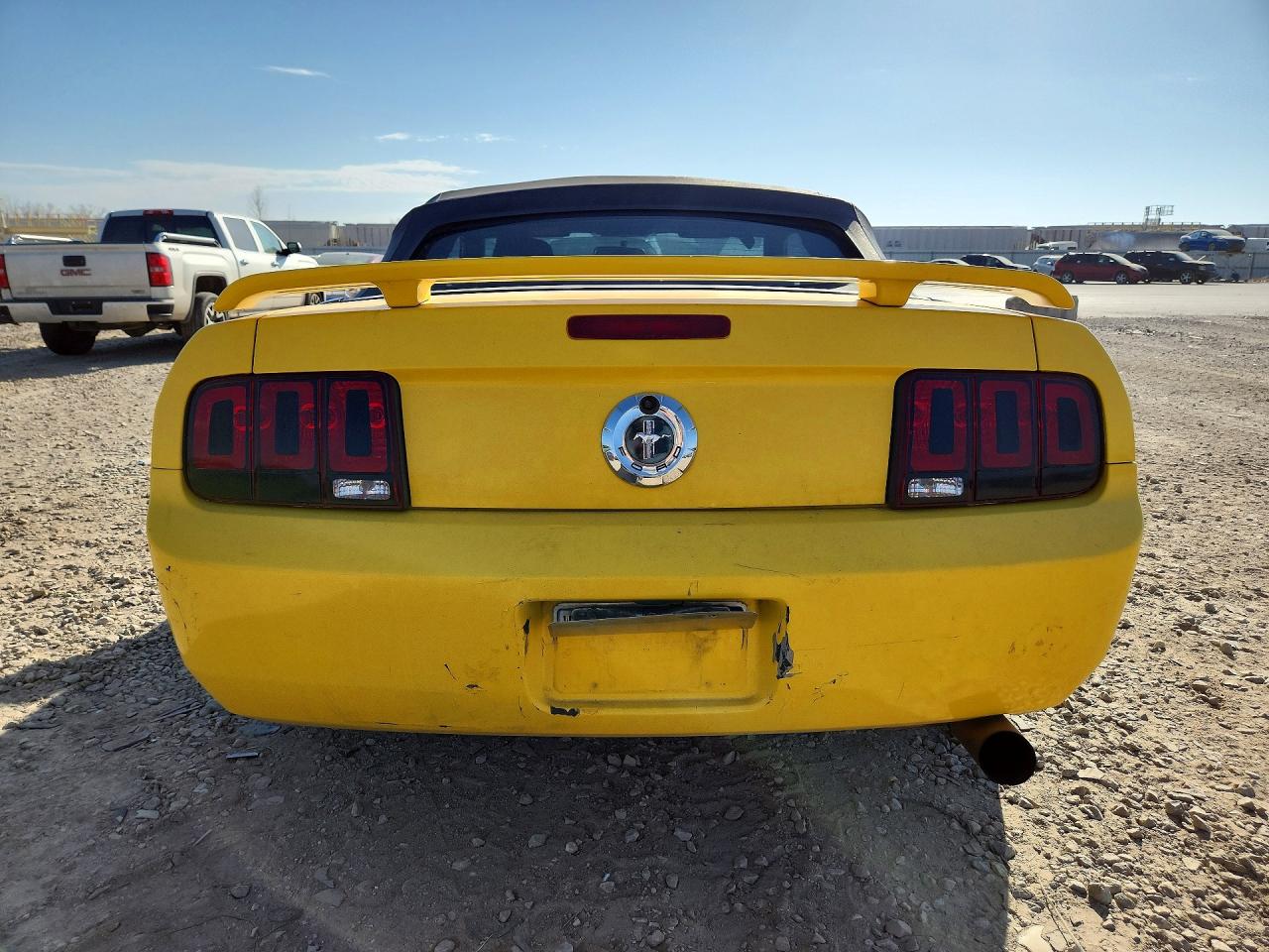 2005 FORD MUSTANG photo 11