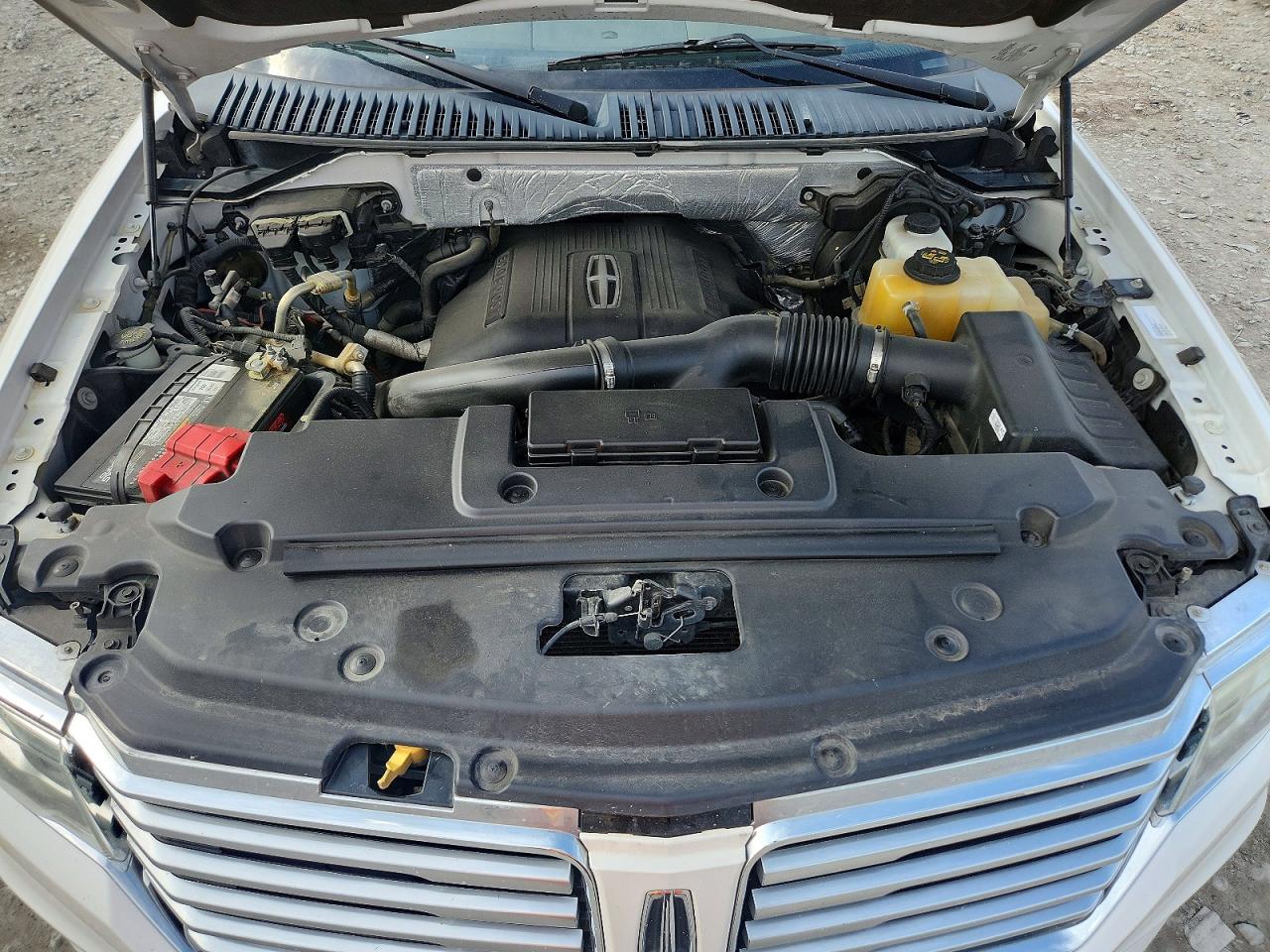 2015 LINCOLN NAVIGATOR L photo 34