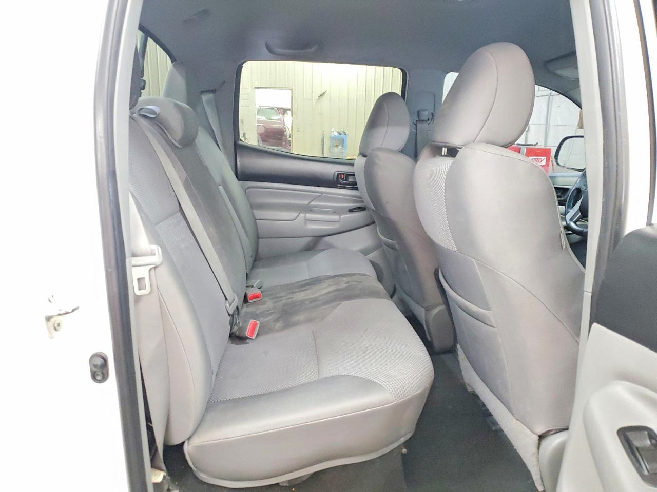 2012 TOYOTA TACOMA V6 photo 19