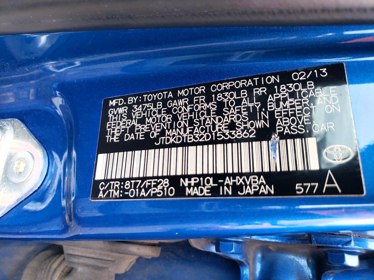 2013 TOYOTA PRIUS C TWO photo 34