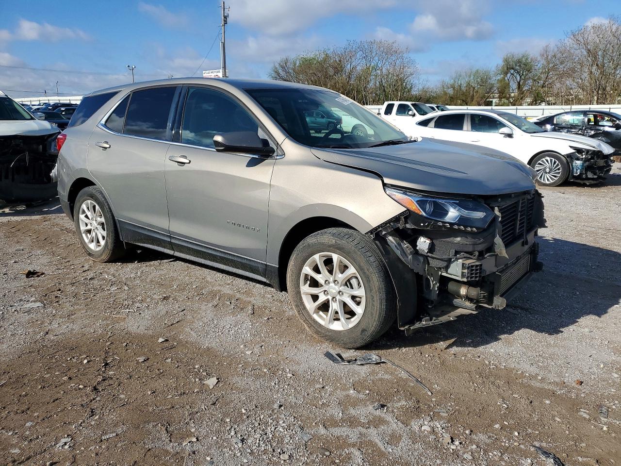 2018 CHEVROLET EQUINOX LT photo 4