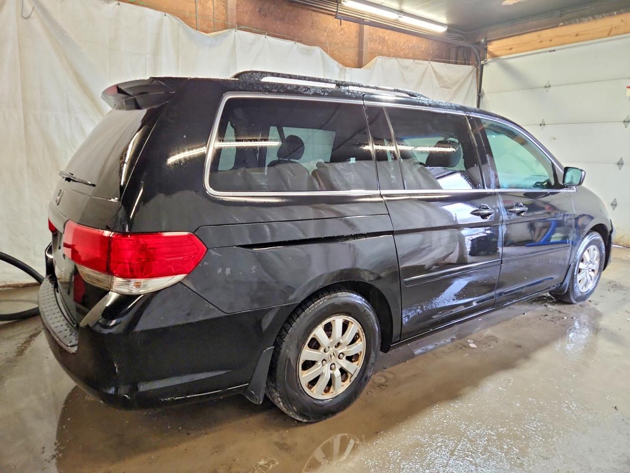 2010 HONDA ODYSSEY EXL photo 3
