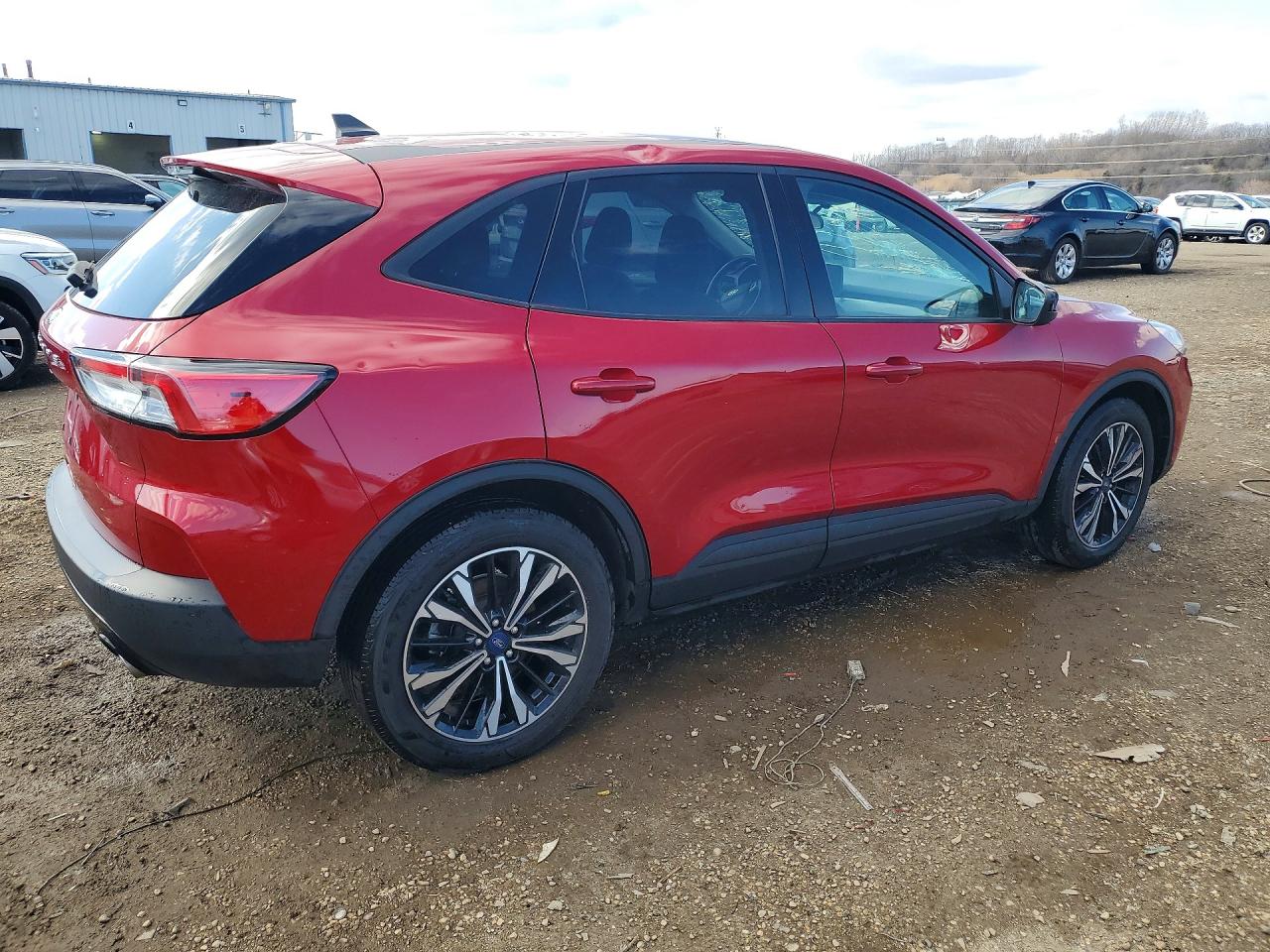 2022 FORD ESCAPE SE photo 3