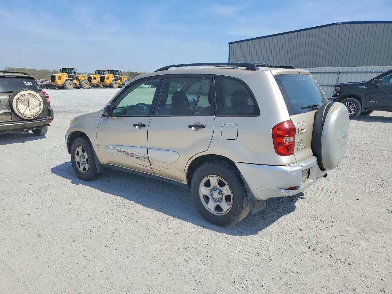 2005 TOYOTA RAV4 BASE photo 2