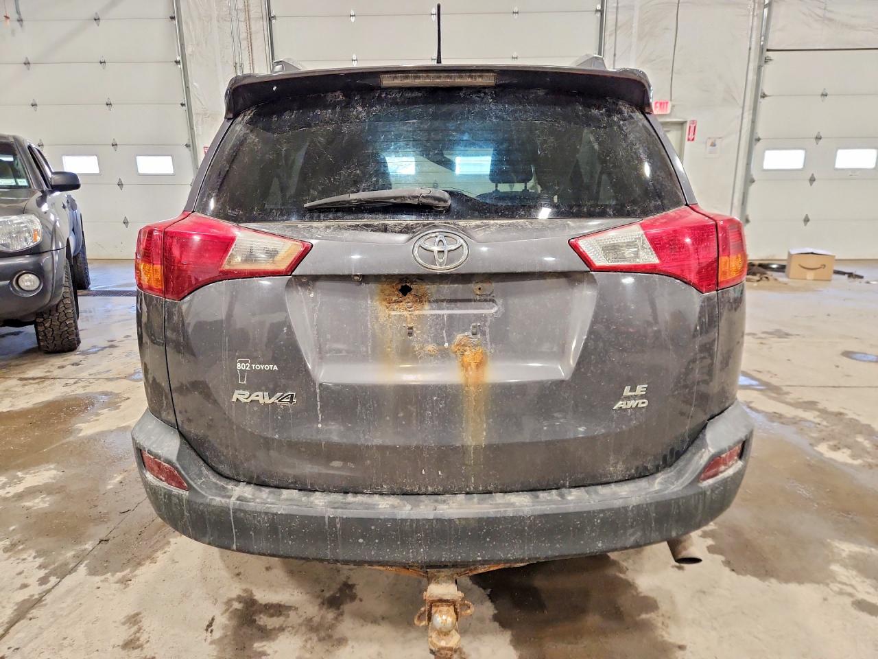 2013 TOYOTA RAV4 LE photo 6