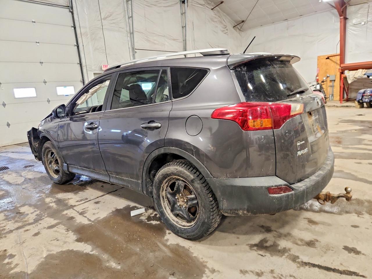 2013 TOYOTA RAV4 LE photo 2