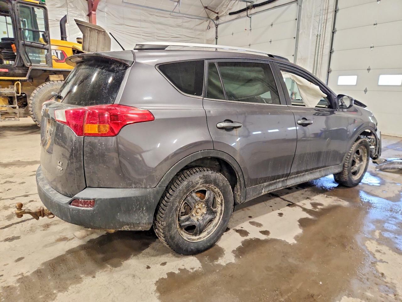 2013 TOYOTA RAV4 LE photo 3
