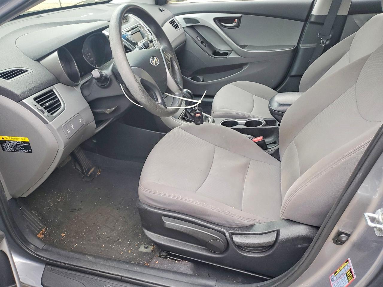 2016 HYUNDAI ELANTRA SE photo 7