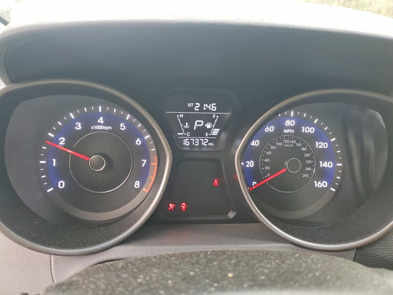 2016 HYUNDAI ELANTRA SE photo 9