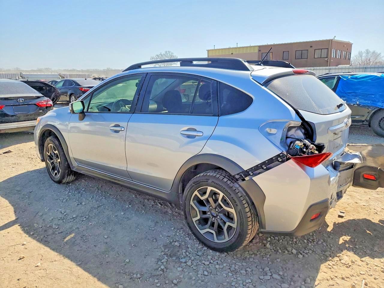 2017 SUBARU CROSSTREK PREMIUM photo 3