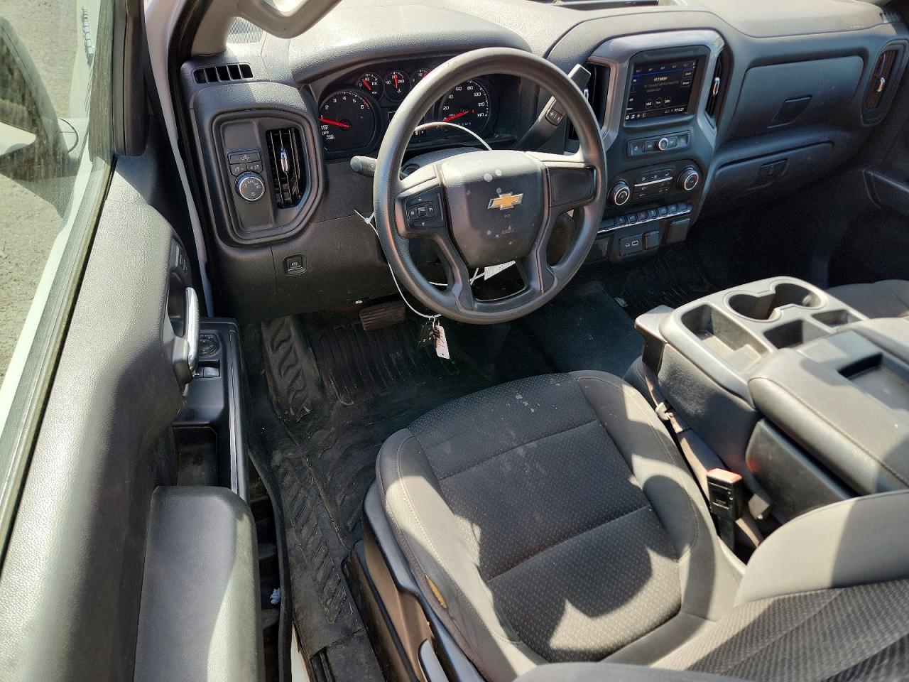 2021 CHEVROLET SILVERADO C1500 photo 8
