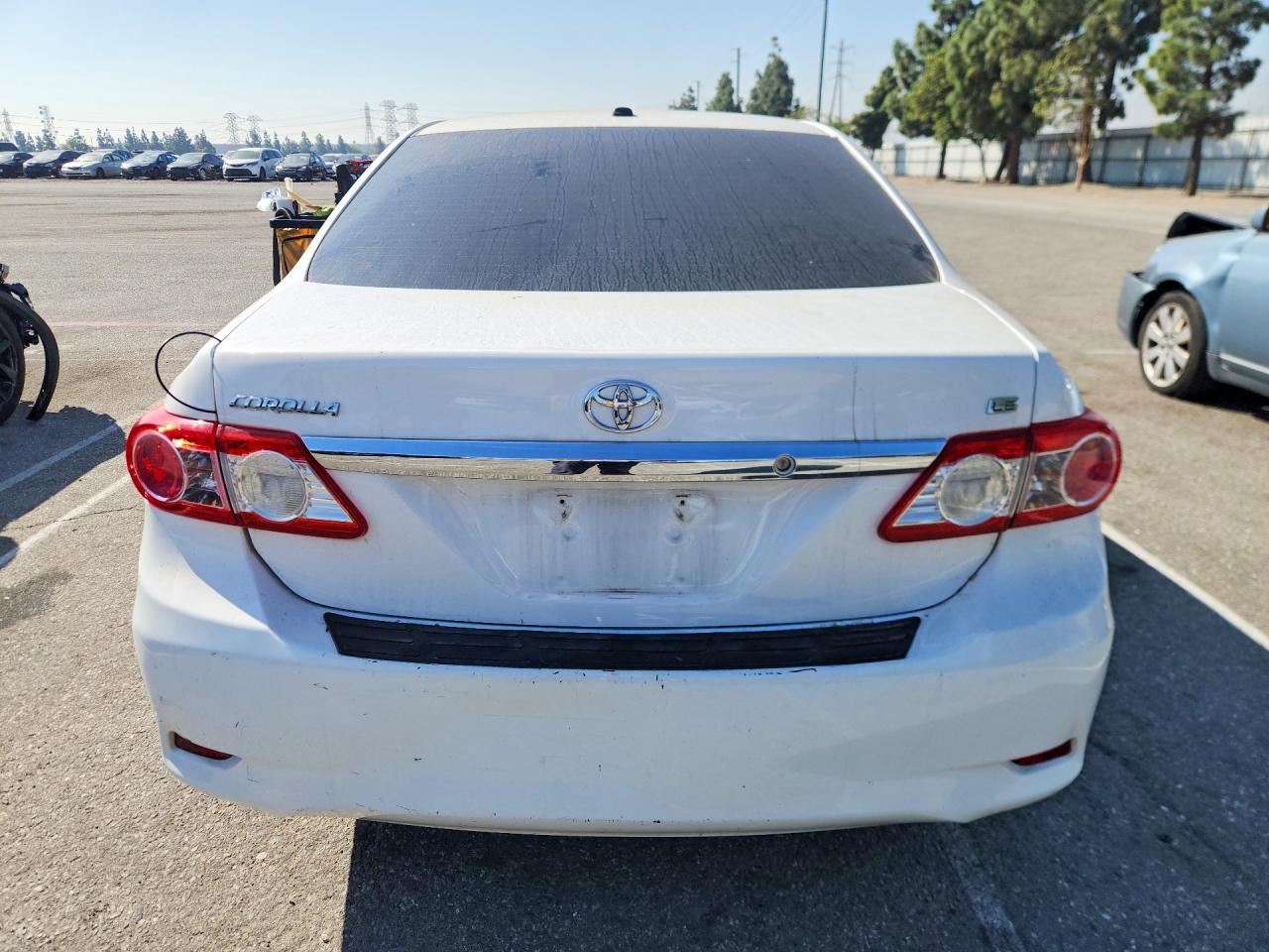 2012 TOYOTA COROLLA LE photo 6