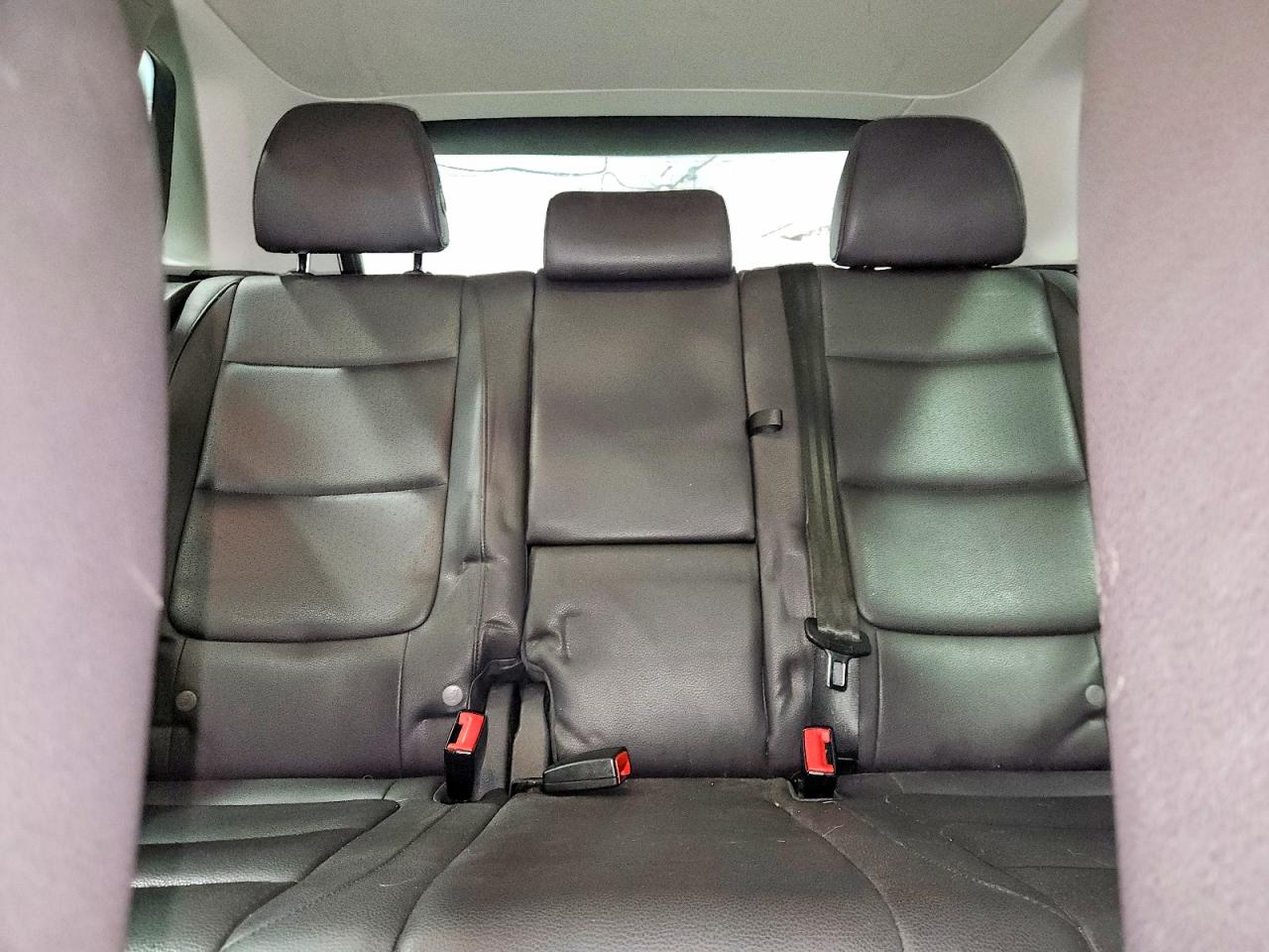 2016 VOLKSWAGEN TIGUAN S photo 28