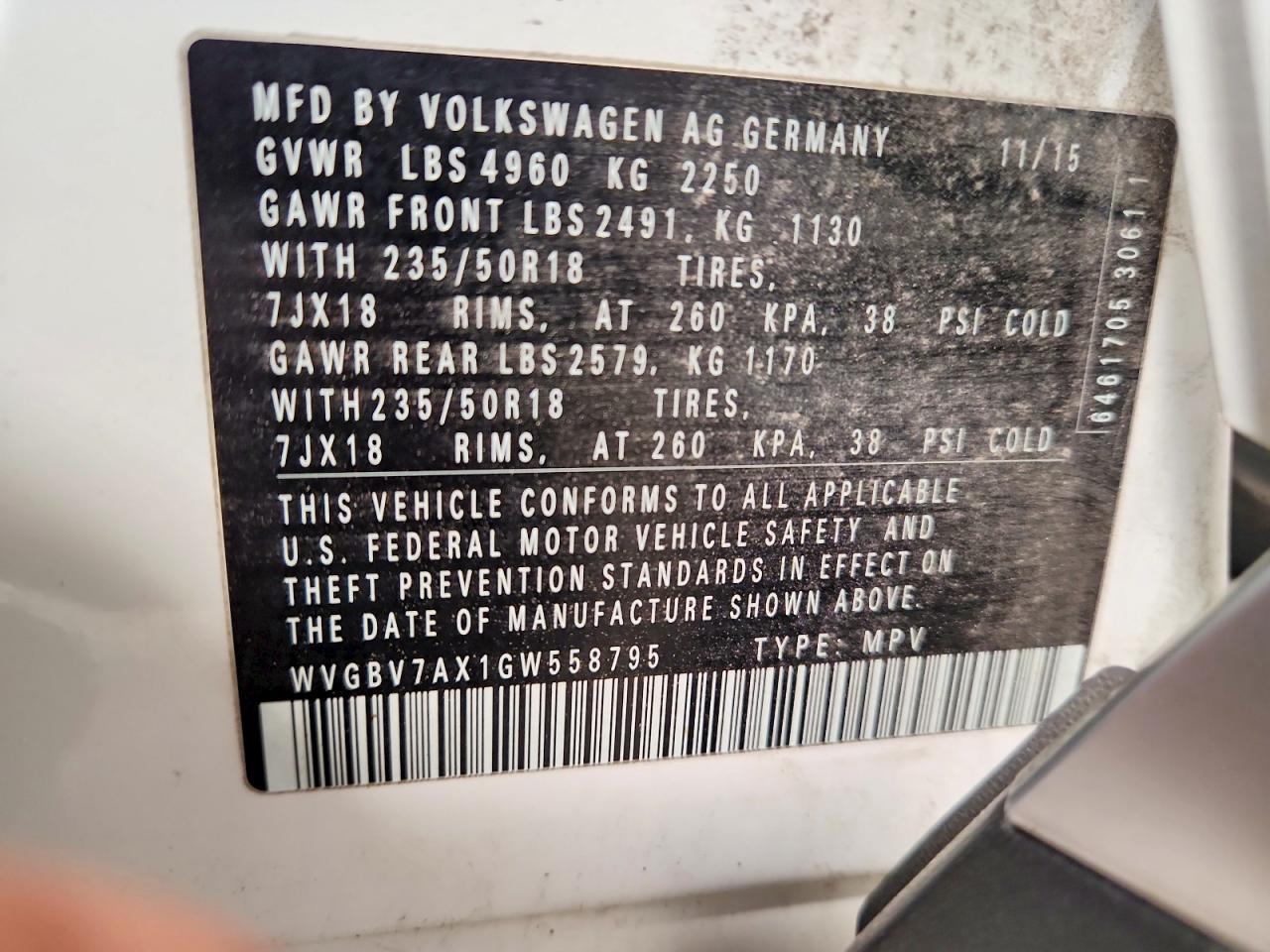 2016 VOLKSWAGEN TIGUAN S photo 40
