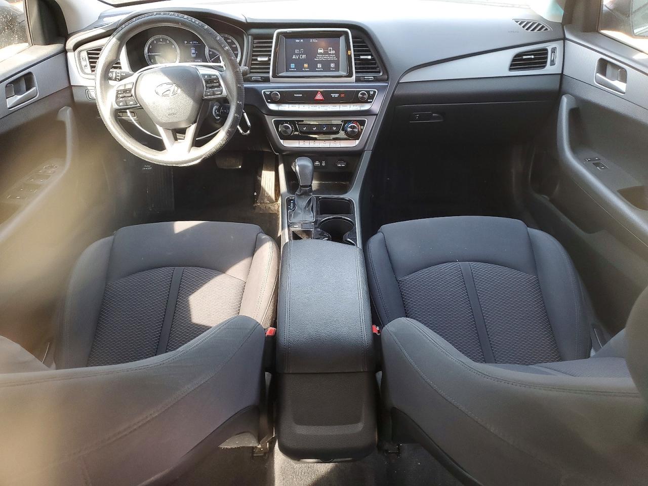 2018 HYUNDAI SONATA SE photo 22