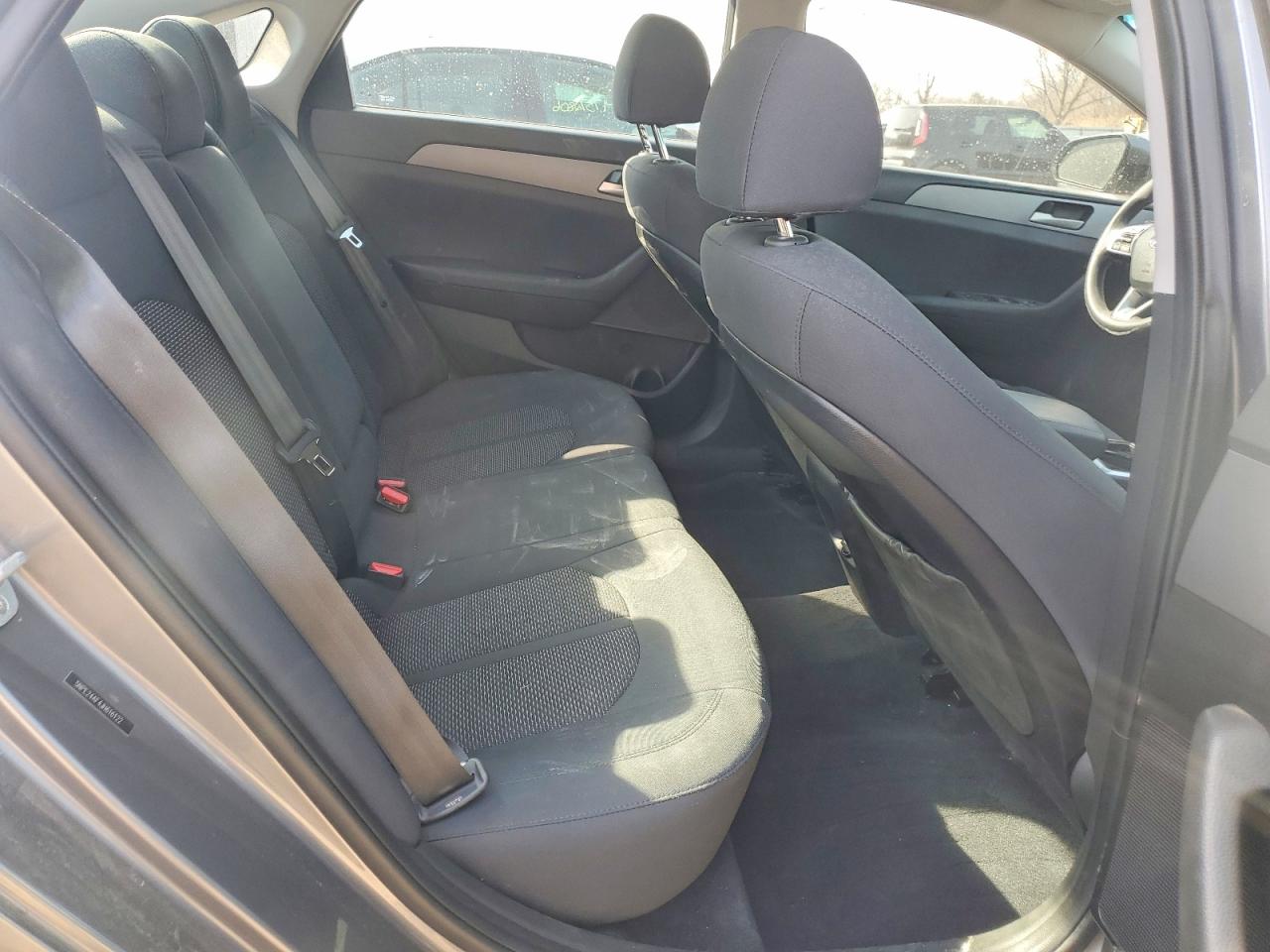 2018 HYUNDAI SONATA SE photo 28