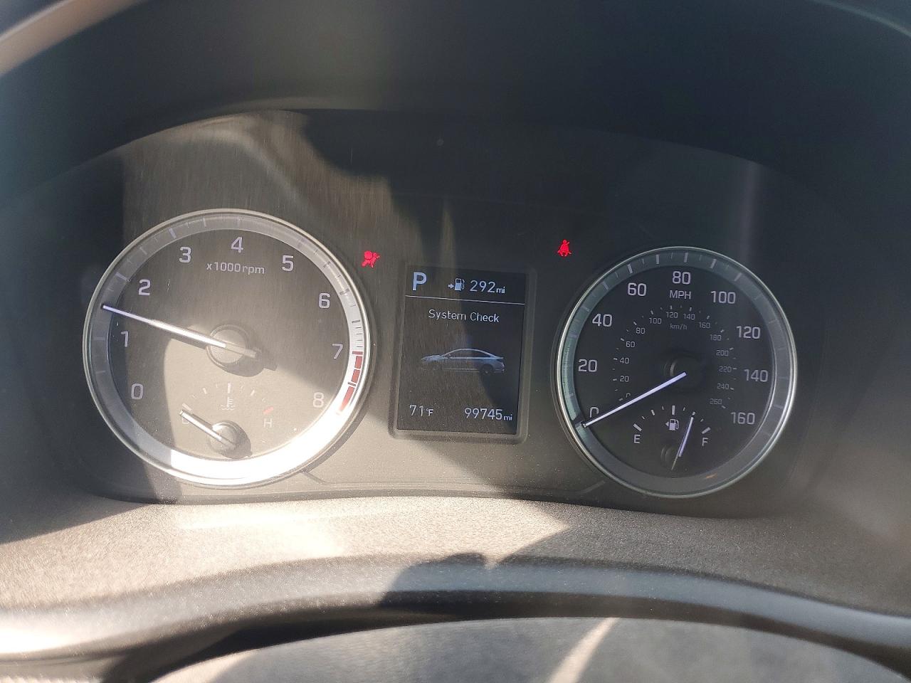 2018 HYUNDAI SONATA SE photo 25