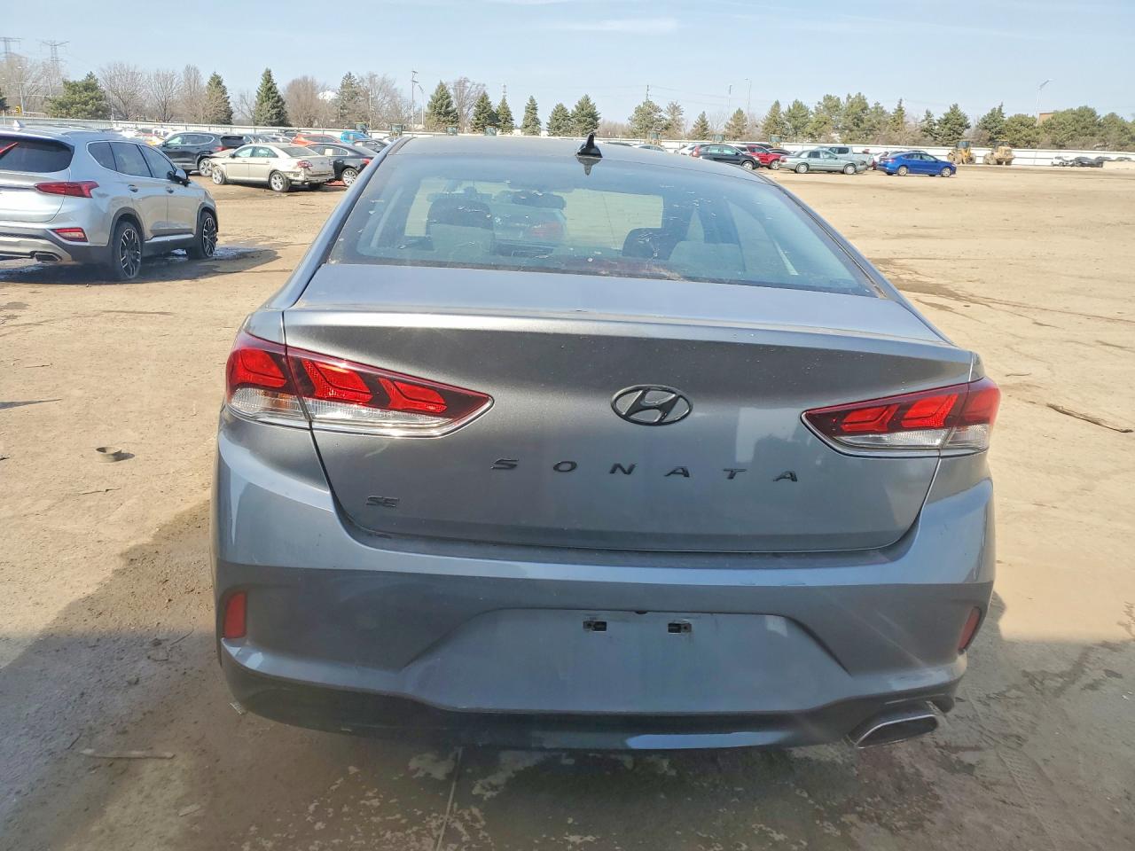 2018 HYUNDAI SONATA SE photo 16