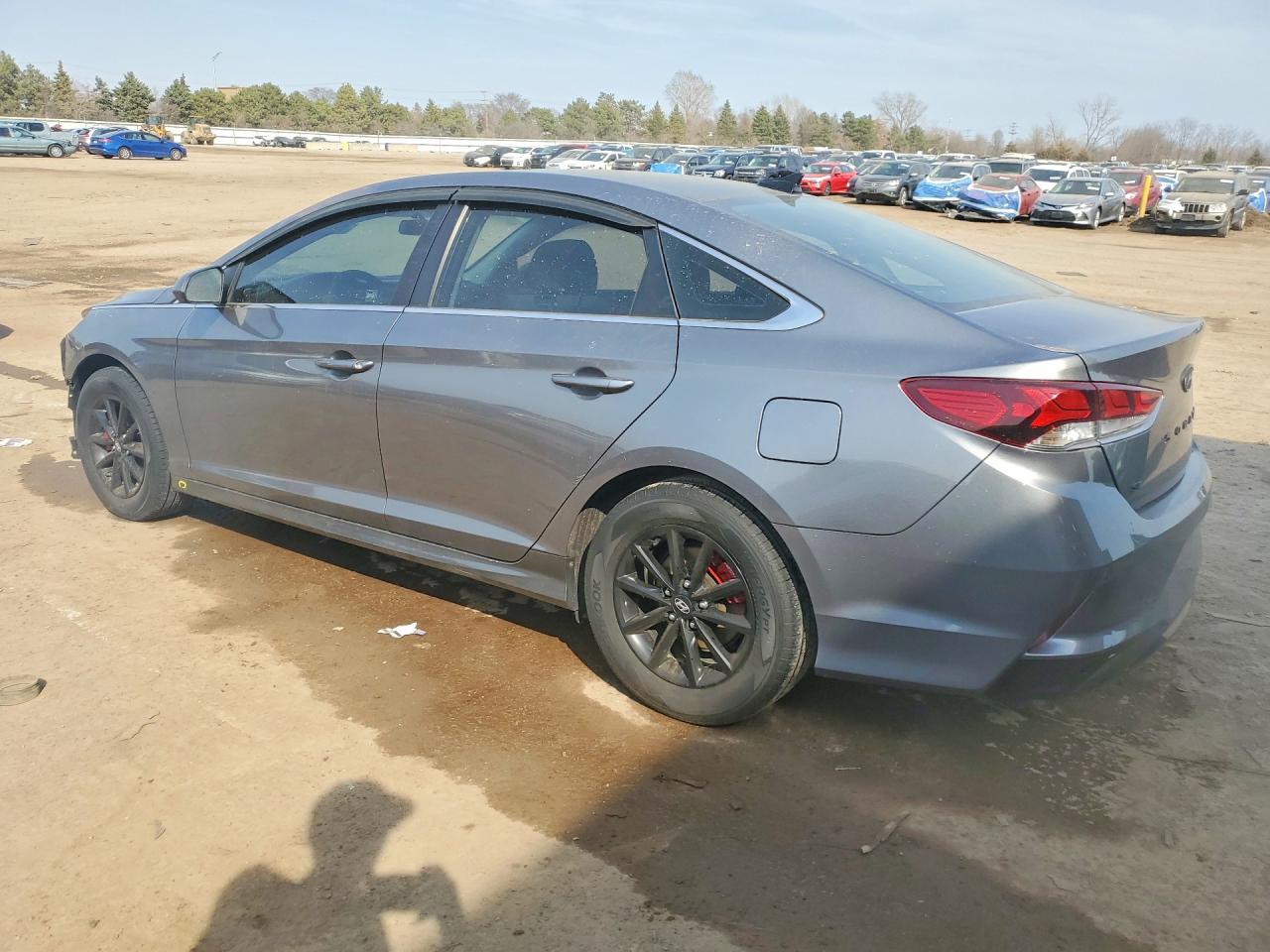 2018 HYUNDAI SONATA SE photo 4